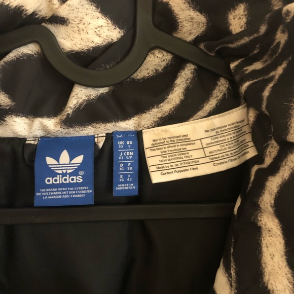 Adidas Zebra Vest - Picture 3 of 3